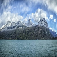 Hófödte hegyek a Lago Argentino Északi ágánál Patagóniában; Santa Cruz tartomány, Argentína Poszter Nyomtatás Alvis