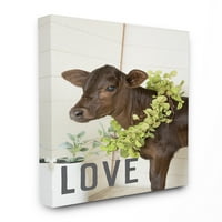 A Stupell Home Dekor Farmhouse Love Baby Cow Garland koszorúfotó Vászon fali művészet
