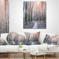 Designart Misty Trail az őszi erdőben - Tájfotózás dobja a párnát - 16x16